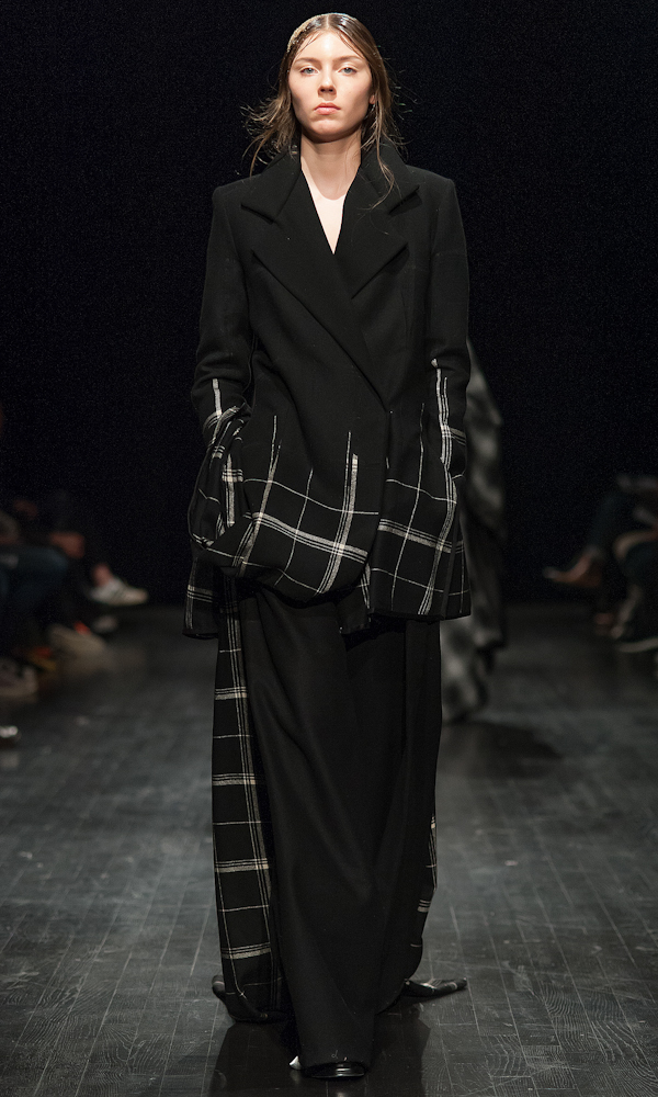 PATRIKGUGGENBERGER_TAILINGS_AW15_LOWRES-4