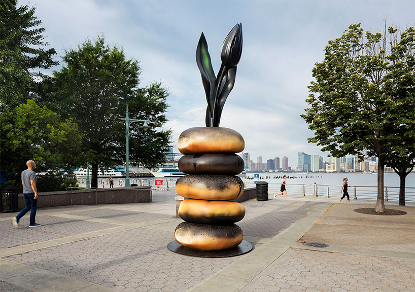 hanna-linden-everything-bagel-sculptures-new-york-designboom-01